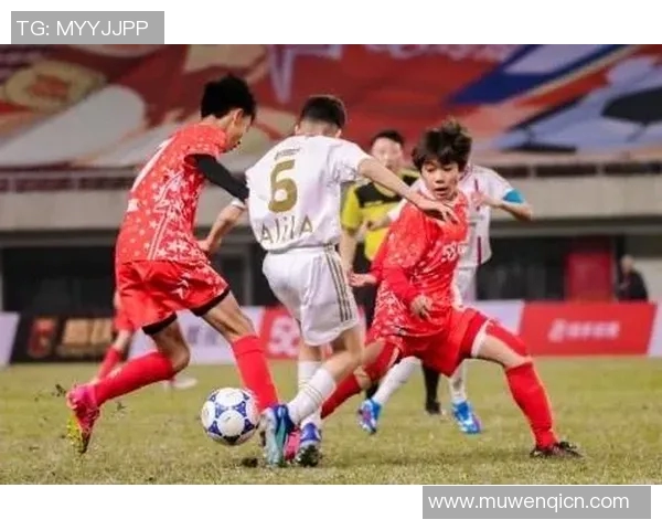 中国足球现役十大球星全面解析 每位球员的独特魅力与未来前景 中国足球现役十大球星全面解析 每位球员的独特魅力与未来前景